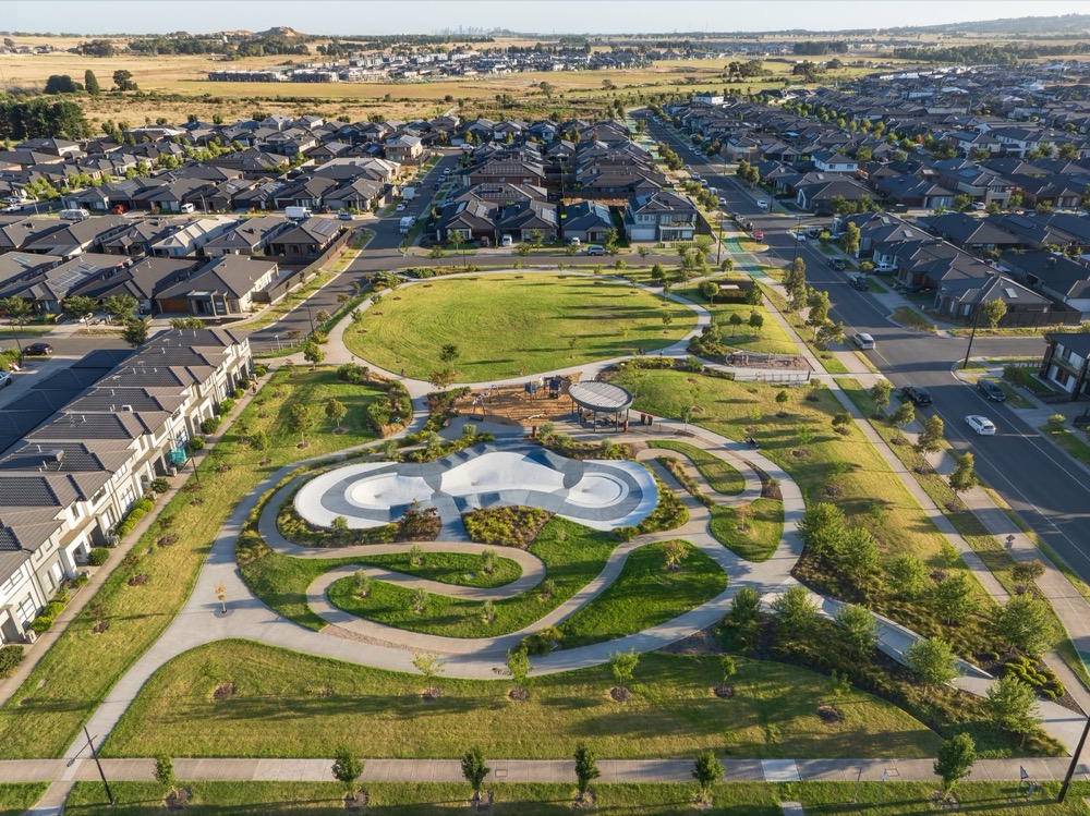 Stockland Cloverton Display Village & Sales Centre — builder in Kalkallo, null